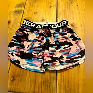 Girls Under Armor  shorts size 10/12